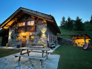 Baita Stabli - Chalet in Affitto in Val di Sole con Vista sulle Dolomiti di Brenta vicino Impianti Marilleva, Folgarida e Madonna di Campiglio